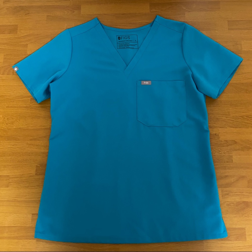 FIGS Scrubs Small Teal Catarina top
